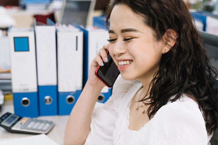 企業(yè)及時(shí)加入營銷型呼叫中心，改變?cè)袦贤Ｊ讲⑼瓿蔂I銷工作